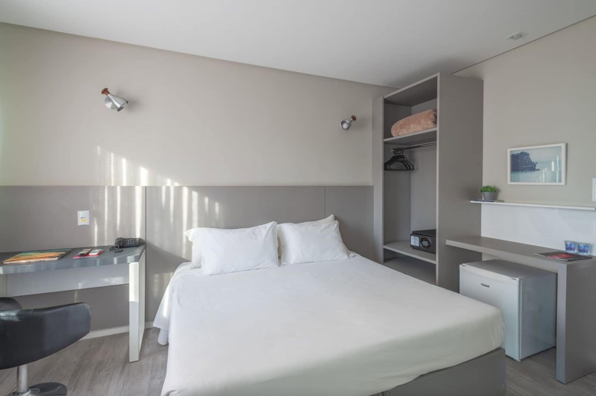 Hotel Melo บัลเนอาริโอ กังโบริว ภายนอก รูปภาพ